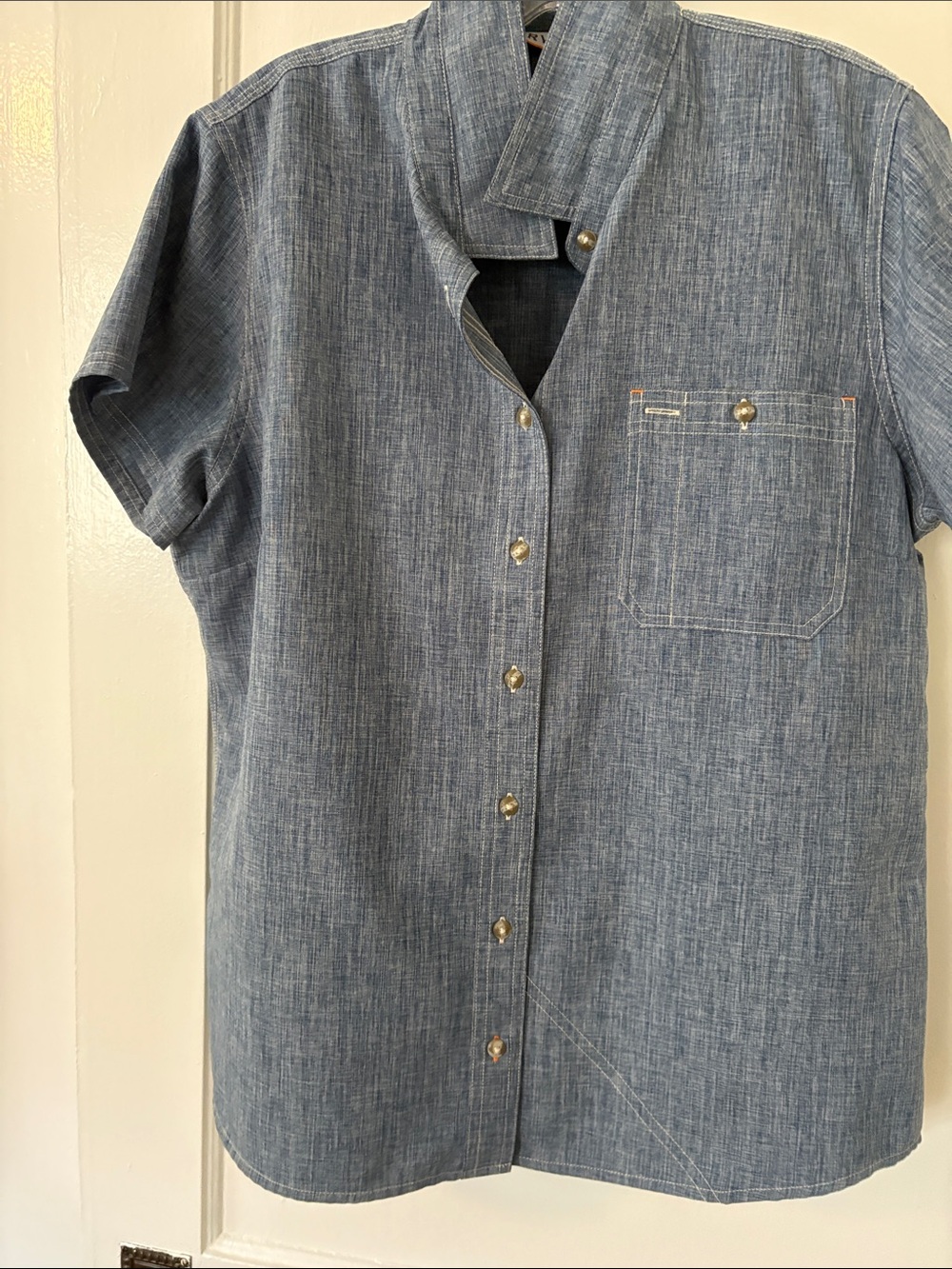 Orvis Women's Short-Sleeve Tech Chambray Button-Down Shirt — Blue